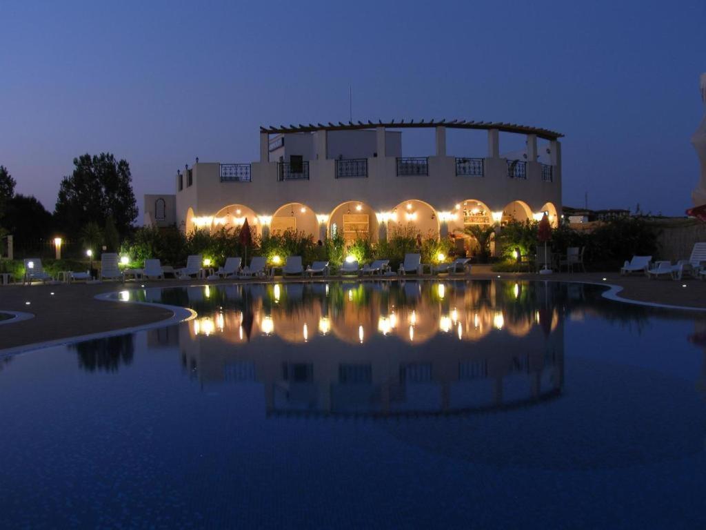 Hotel Paradise Garden Черноморец Екстериор снимка