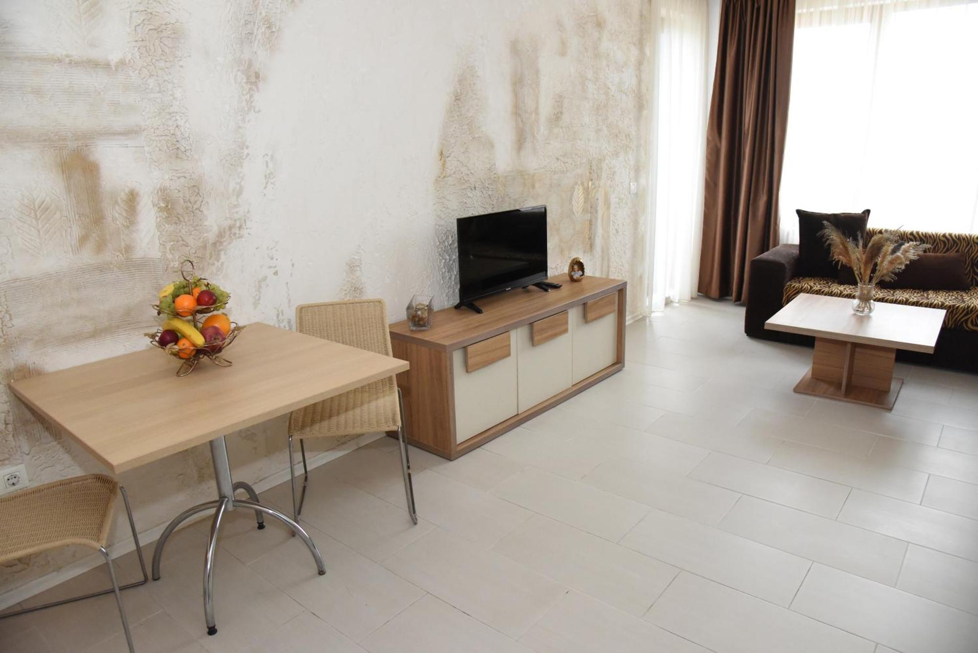 Hotel Paradise Garden Черноморец Екстериор снимка