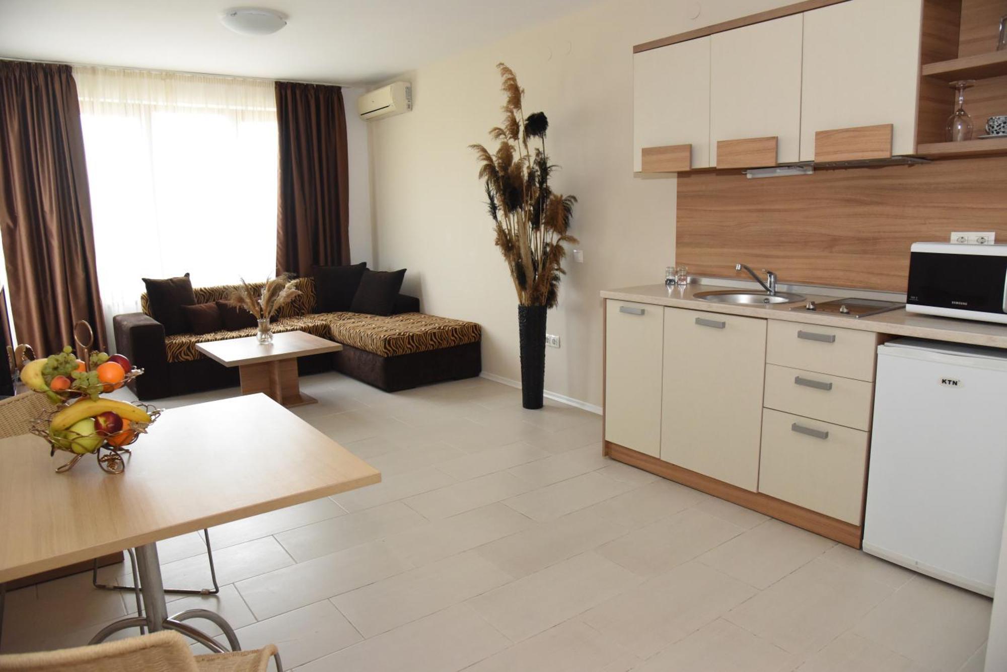 Hotel Paradise Garden Черноморец Екстериор снимка